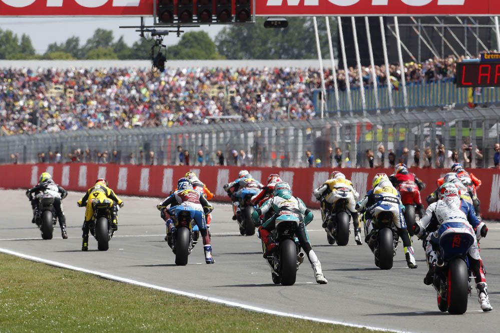 La carrera de Moto2 del GP de Holanda en imágenes