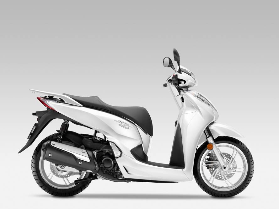 Honda Scoopy 300 2015. Galería