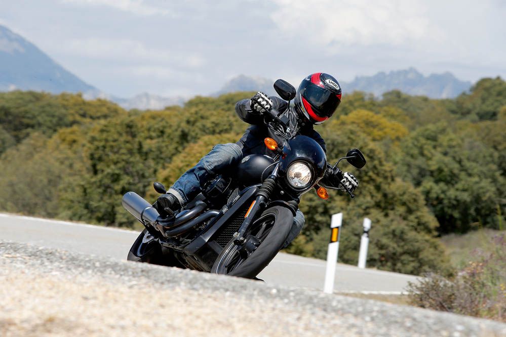 Comparativa Custom: Harley Davidson Street 750-Kawasaki Vulcan S