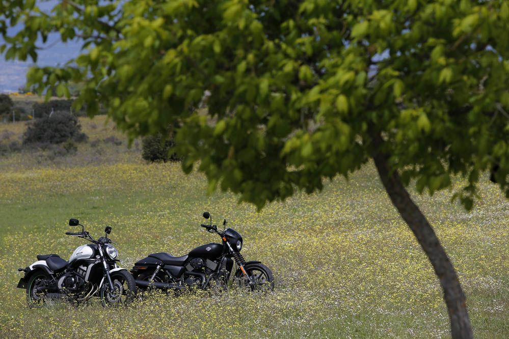 Comparativa Custom: Harley Davidson Street 750-Kawasaki Vulcan S
