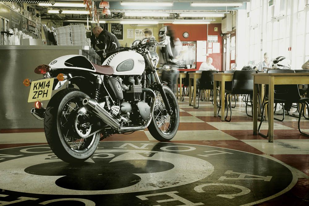Preparaciones sobre la Triumph Thruxton