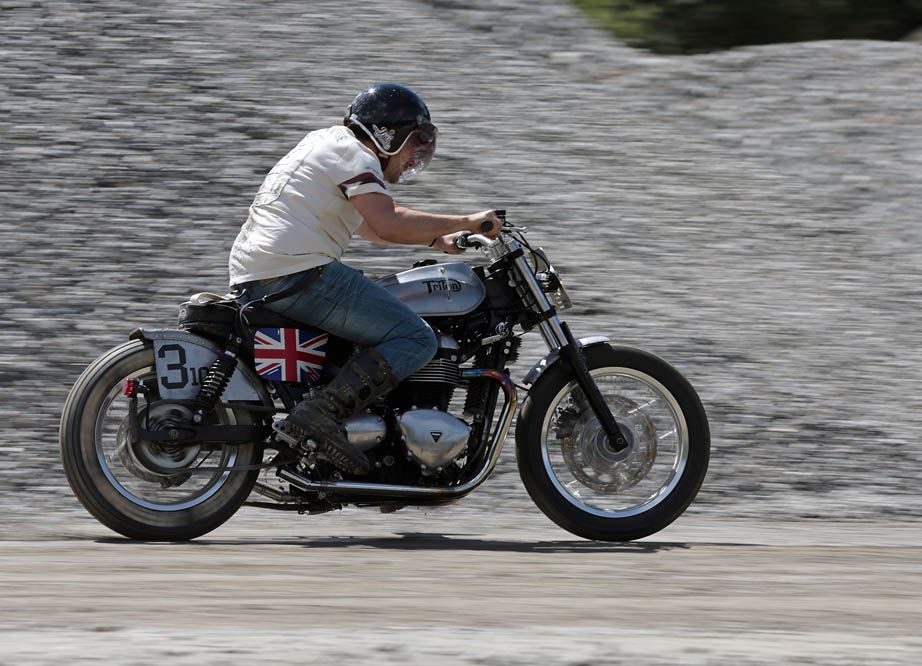 Preparaciones sobre la Triumph Thruxton