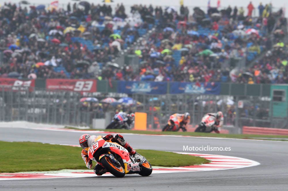 La carrera de MotoGP del GP de Gran Bretaña en imágenes