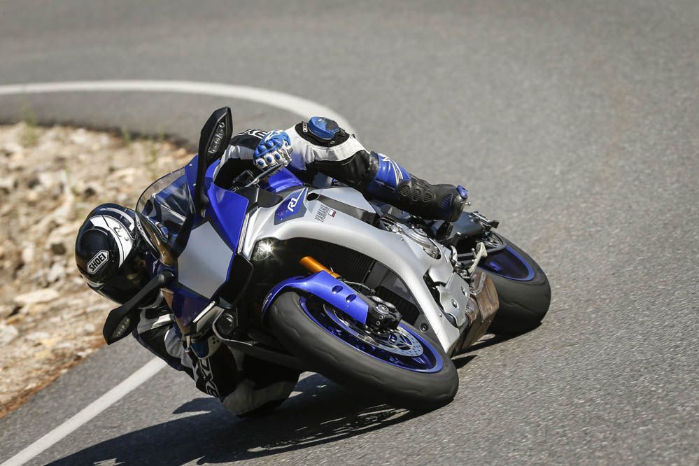 Prueba de la Yamaha YZF-R1 2015