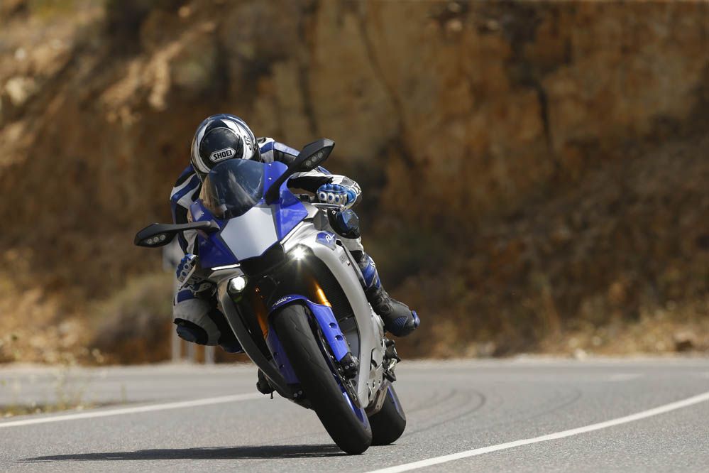 Prueba de la Yamaha YZF-R1 2015