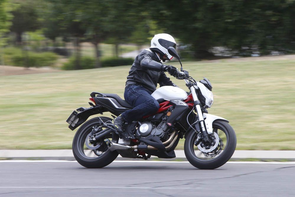 Prueba: Benelli BN 302