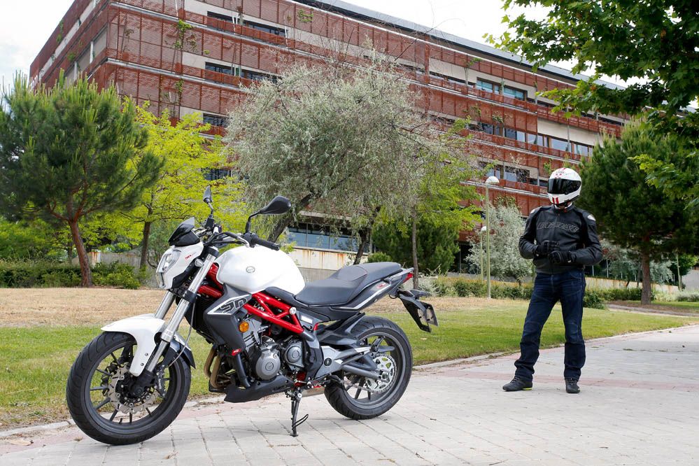 Prueba: Benelli BN 302