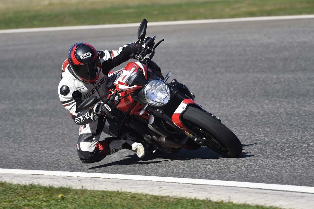 Las fotos de la nueva Ducati Monster 1200 R