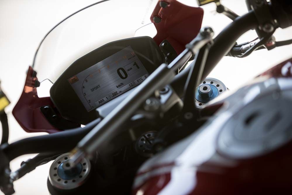 Las fotos de la nueva Ducati Monster 1200 R