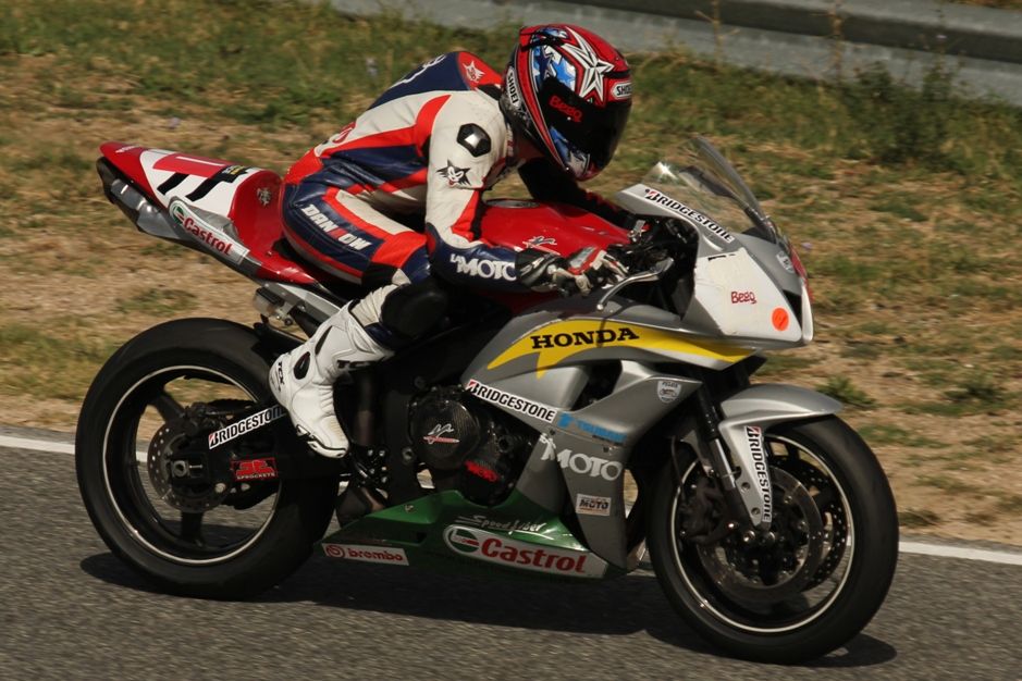 Trofeo RACE Femenino de Motociclismo