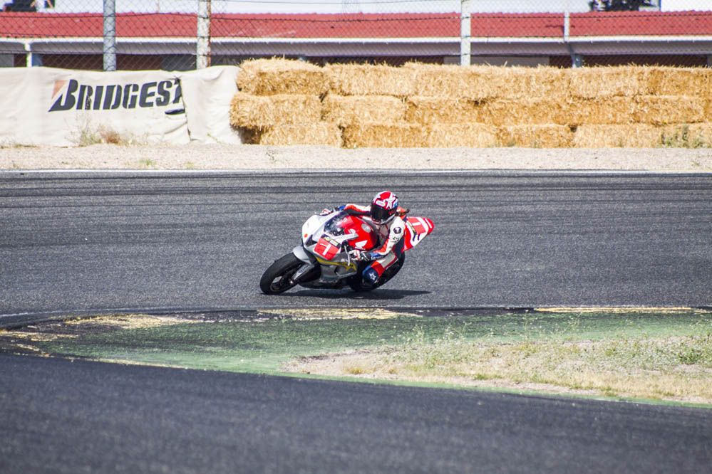 Trofeo RACE Femenino de Motociclismo