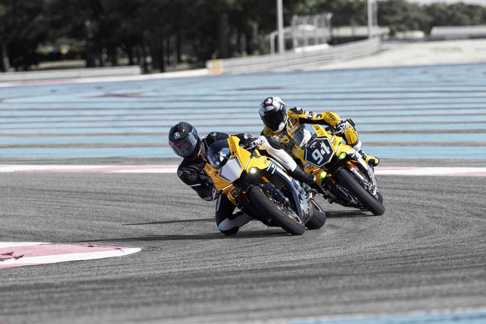Yamaha YZF-R1 60 aniversario