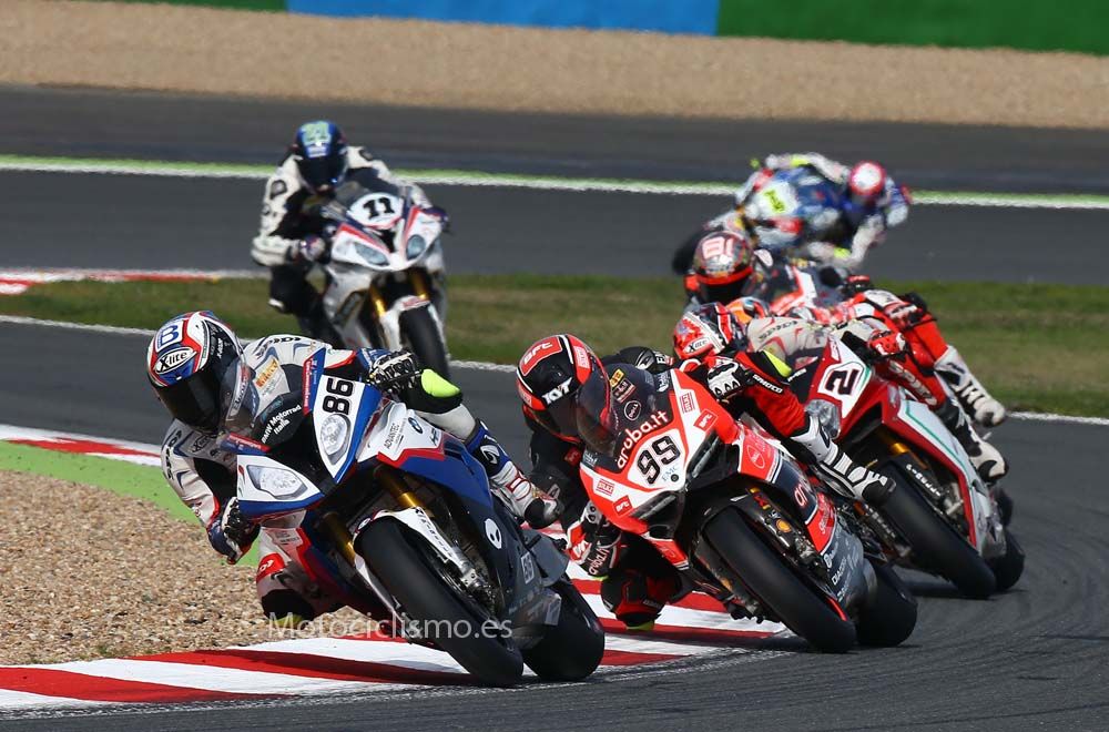 Fotos del Mundial de SBK en Magny-Cours