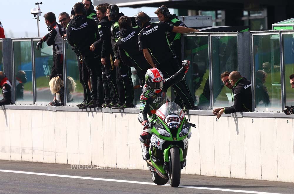 Fotos del Mundial de SBK en Magny-Cours