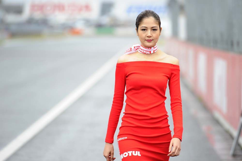 Las chicas del paraguas en Japón