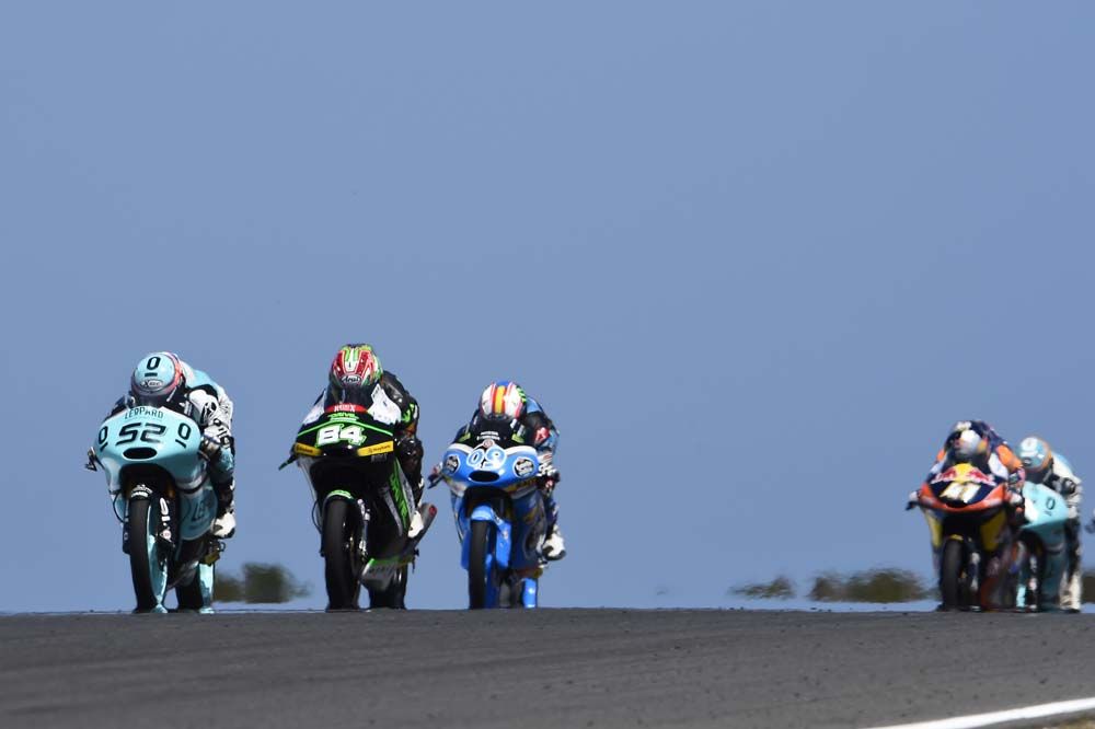 Las imágenes de la carrera de Moto3 en Phillip Island