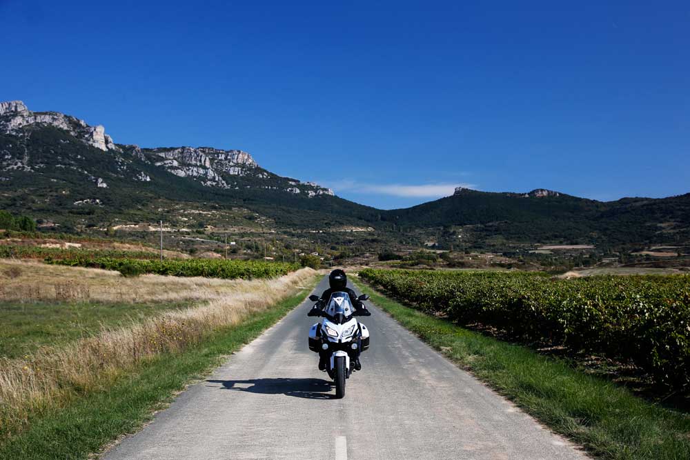 Turismo en moto por La Rioja