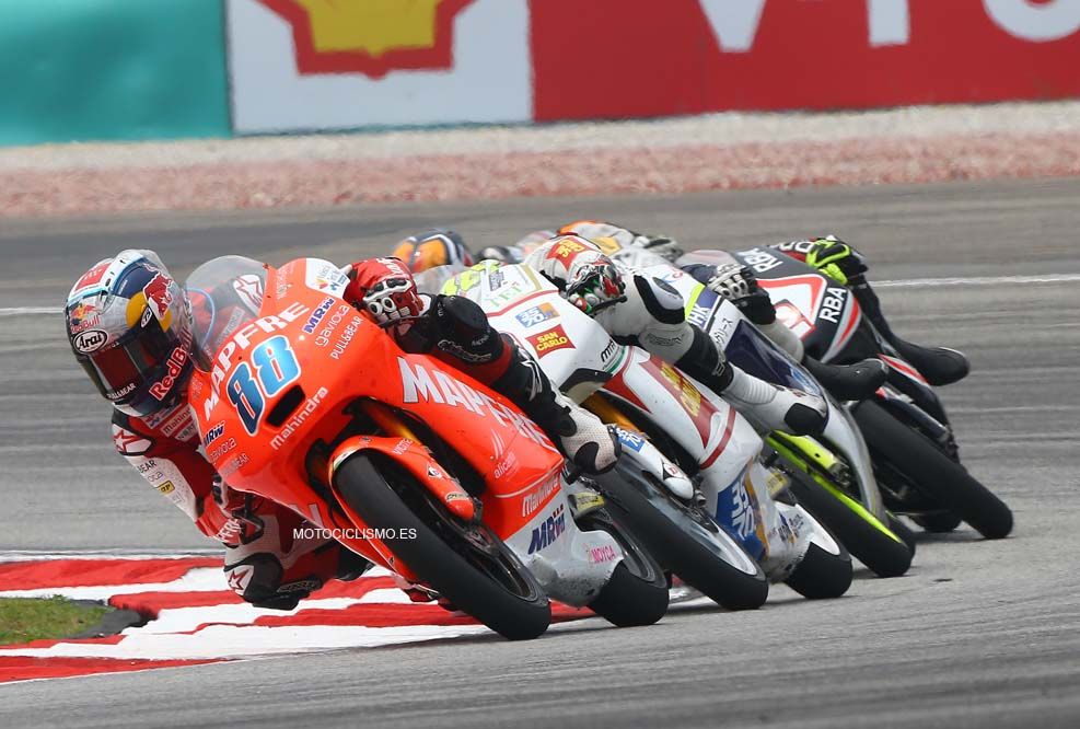Las mejores imágenes de la carrera de Moto3 en Sepang