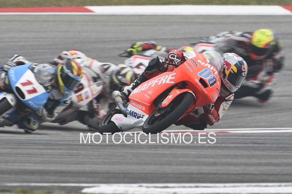 Las mejores imágenes de la carrera de Moto3 en Sepang