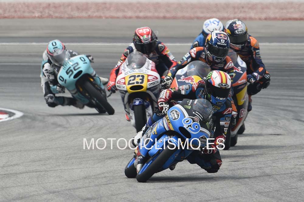 Las mejores imágenes de la carrera de Moto3 en Sepang