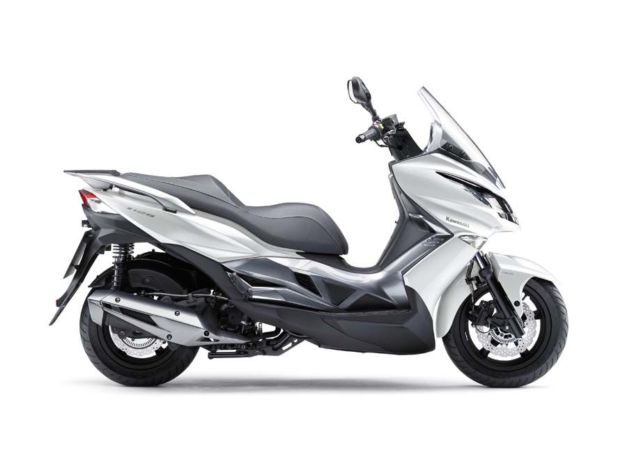 Fotos del Kawasaki J125 2016