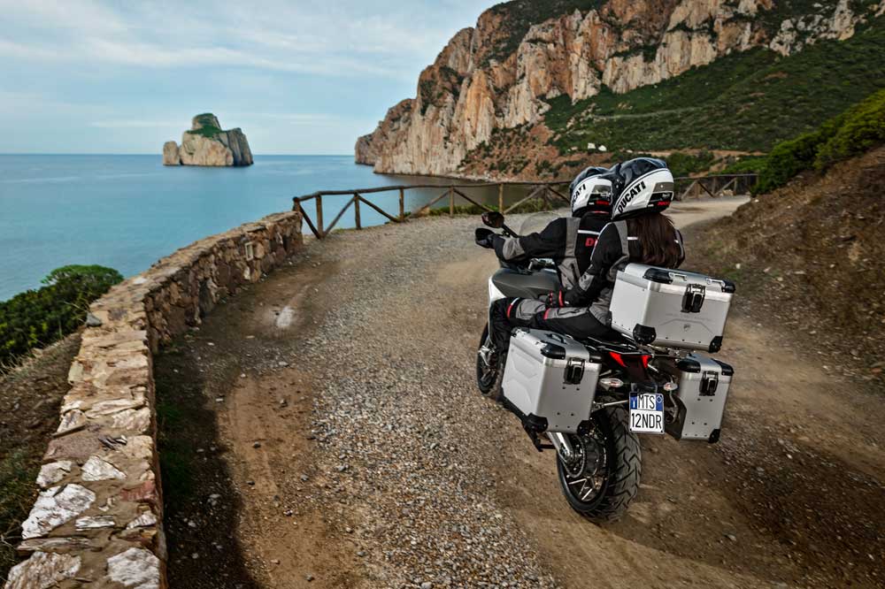 Ducati Multistrada 1200 Enduro 2016. Fotos