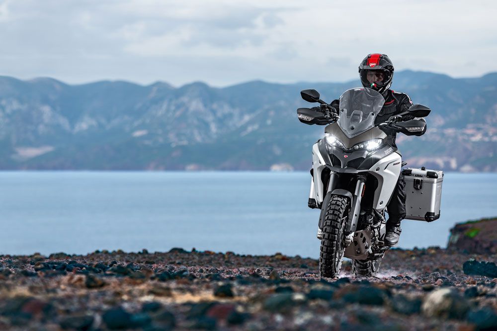 Ducati Multistrada 1200 Enduro 2016. Fotos