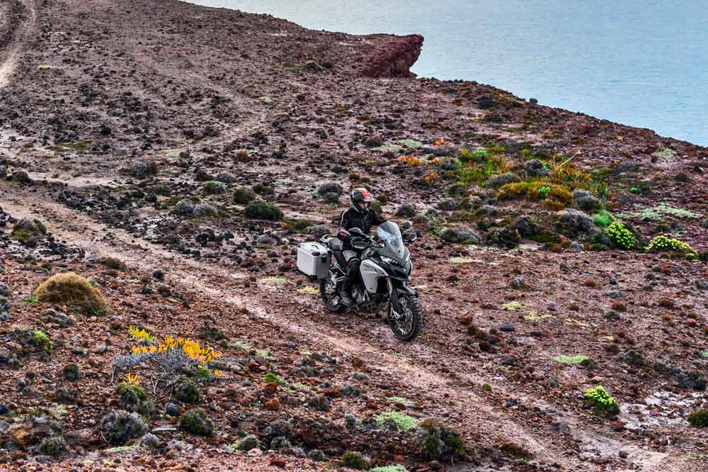 Ducati Multistrada 1200 Enduro 2016. Fotos