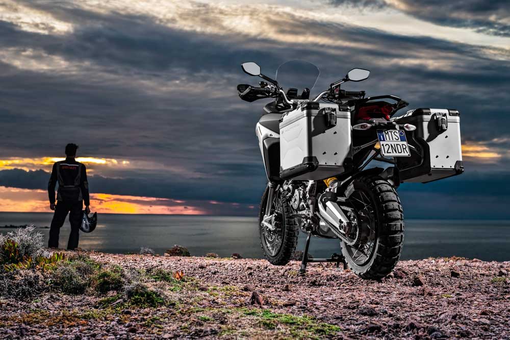 Ducati Multistrada 1200 Enduro 2016. Fotos