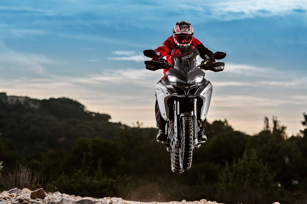 Ducati Multistrada 1200 Enduro 2016. Fotos