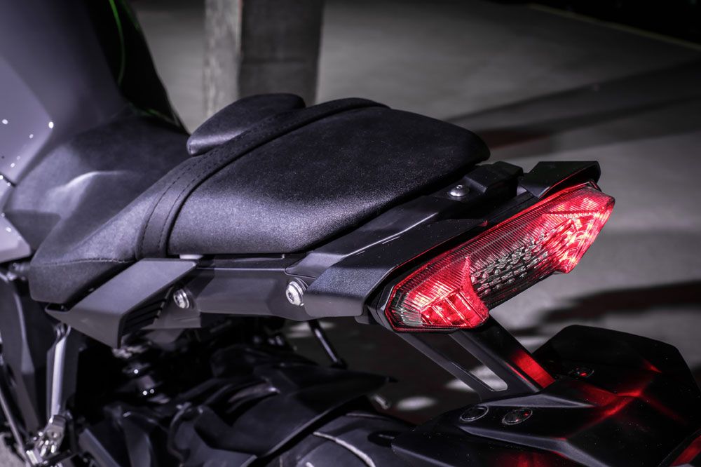 Yamaha MT-10 2016. Fotos