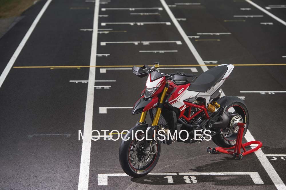 Ducati Hypermotard 2016