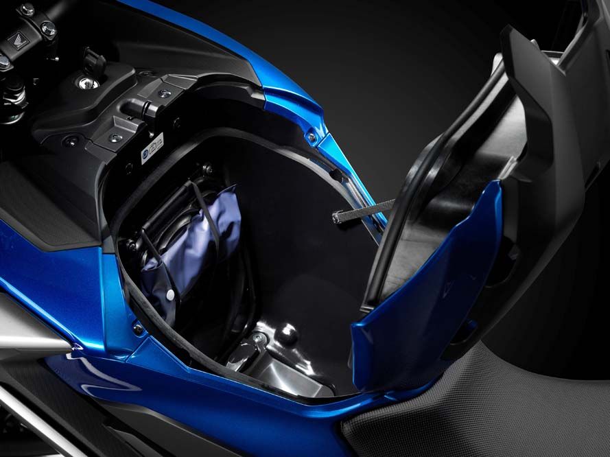 Honda NC750X 2016