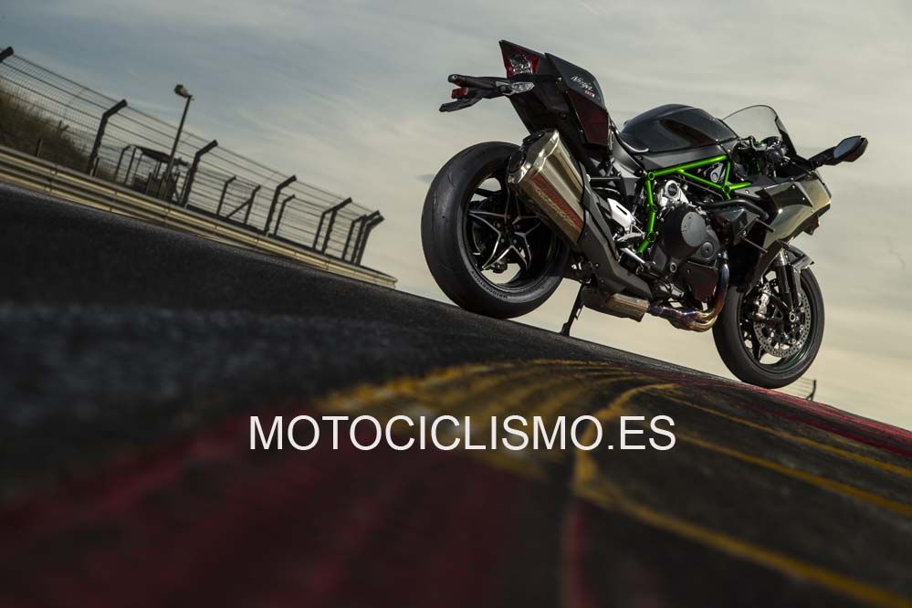Comparativa Kawasaki H2, H2R y ZX-10R