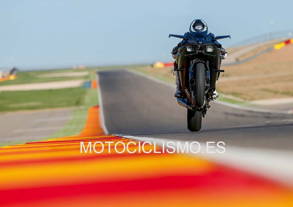 Comparativa Kawasaki H2, H2R y ZX-10R