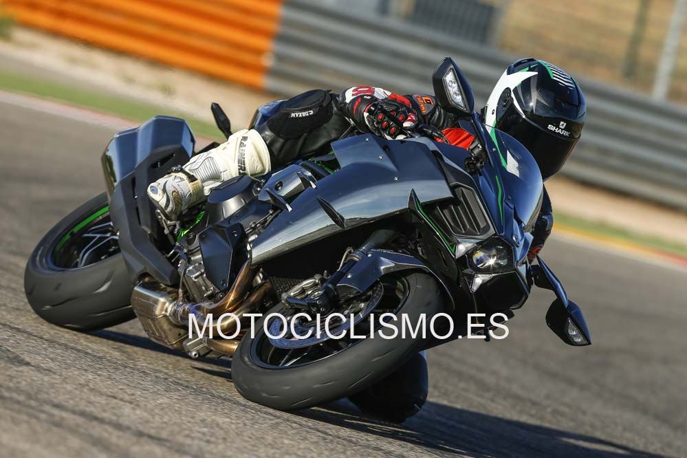 Comparativa Kawasaki H2, H2R y ZX-10R