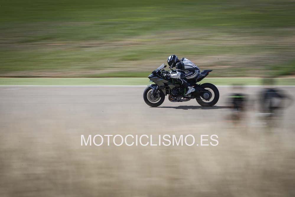 Comparativa Kawasaki H2, H2R y ZX-10R