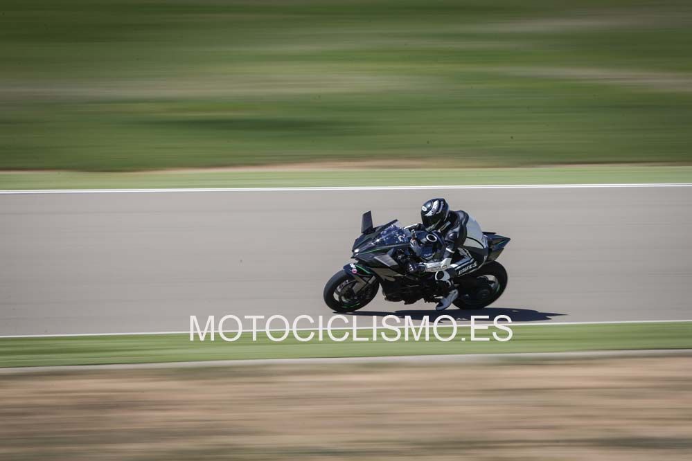 Comparativa Kawasaki H2, H2R y ZX-10R