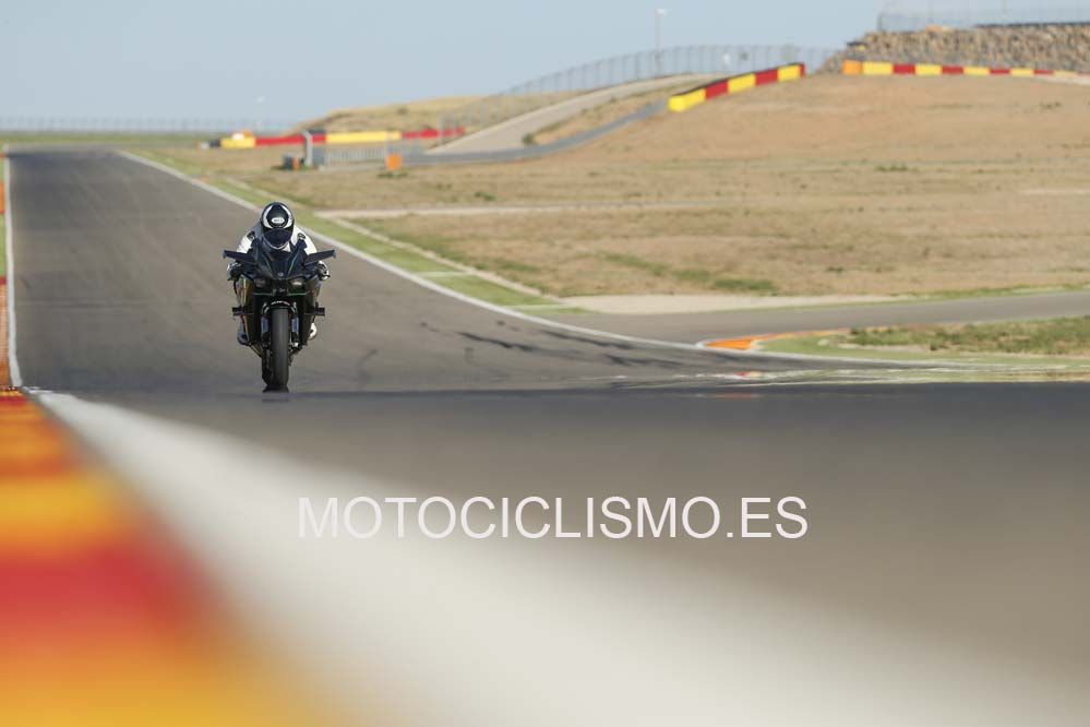 Comparativa Kawasaki H2, H2R y ZX-10R