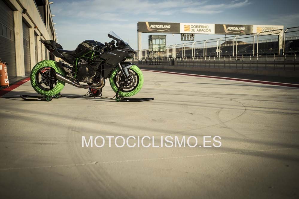 Comparativa Kawasaki H2, H2R y ZX-10R