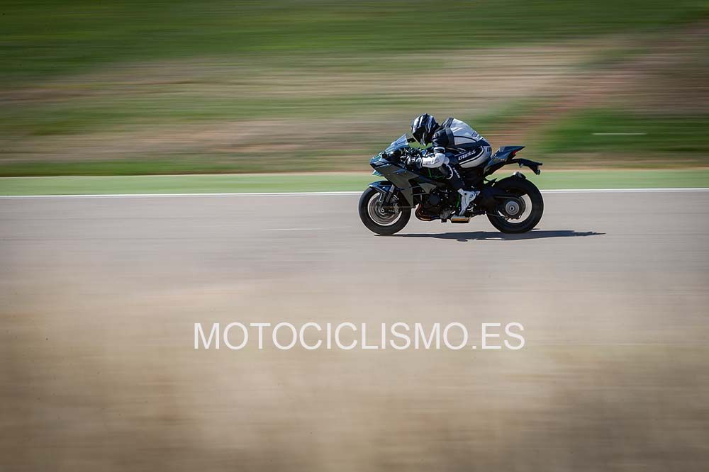 Comparativa Kawasaki H2, H2R y ZX-10R