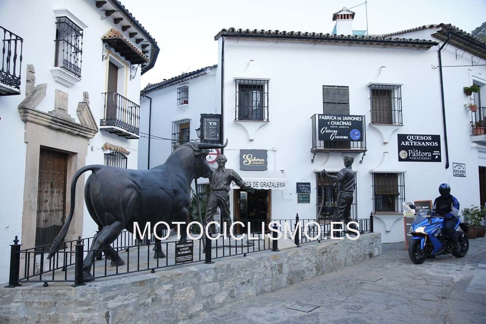 Ruta en moto por la Sierra de Grazalema