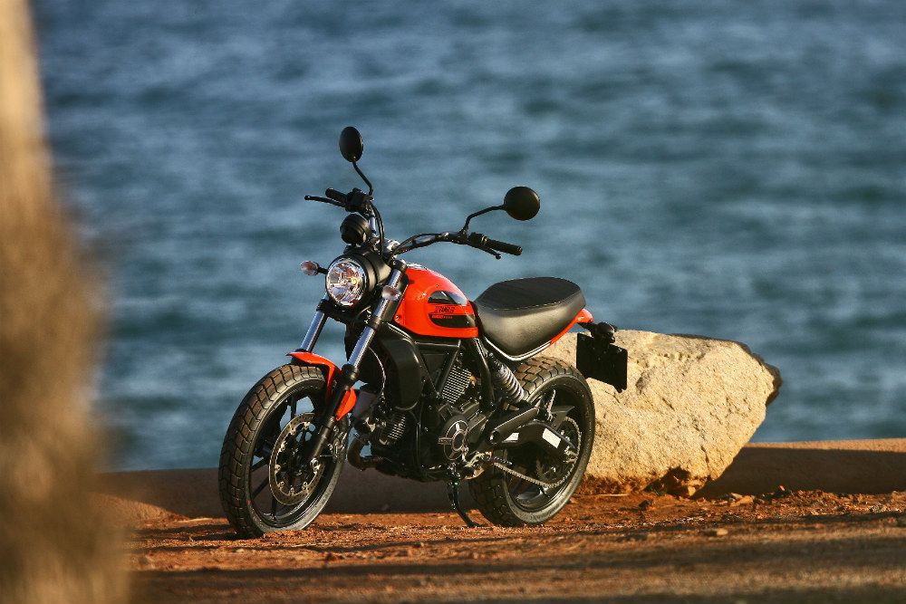 Ducati Scrambler Sixty2, galería de fotos