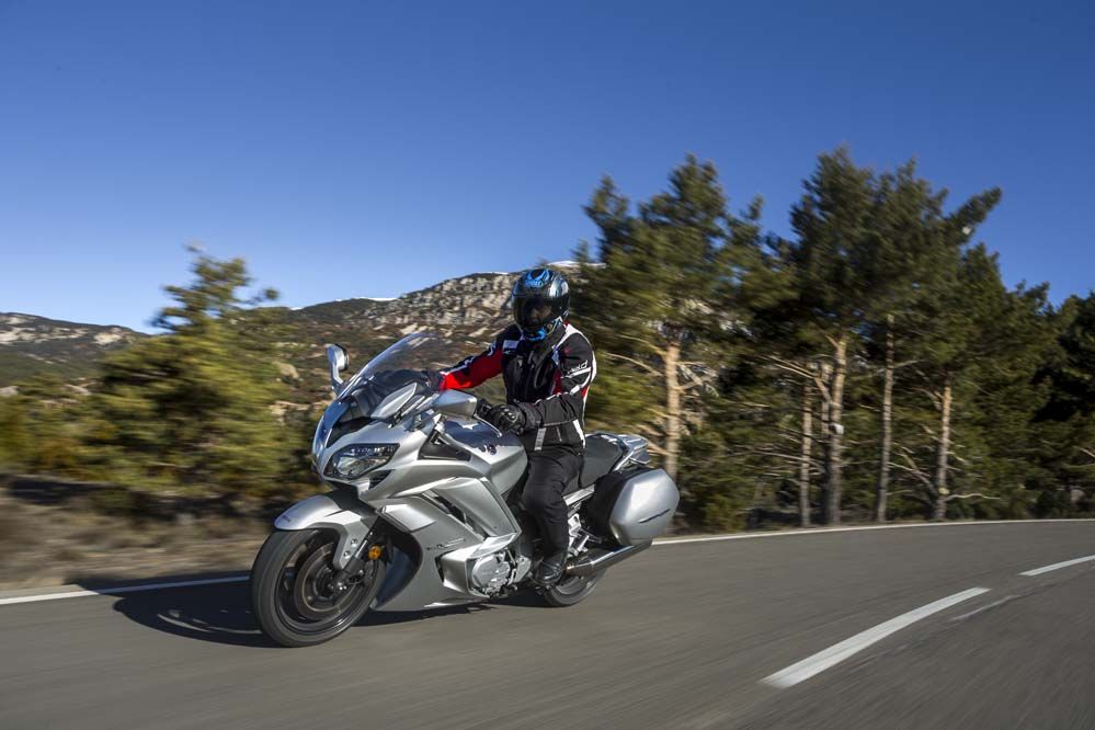 Galería de fotos de la Yamaha FJR 1300 AE