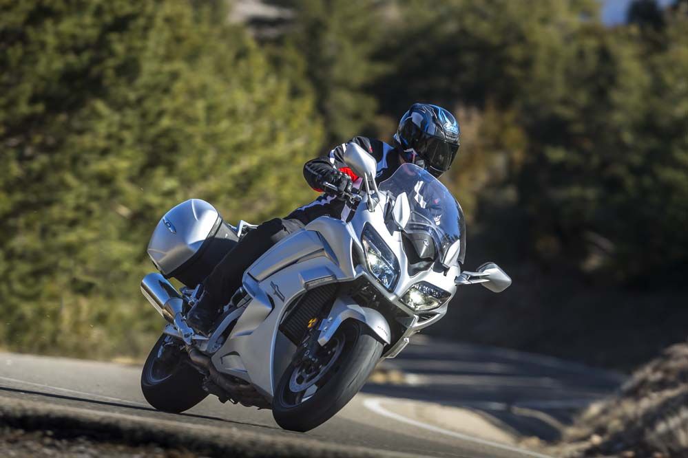 Galería de fotos de la Yamaha FJR 1300 AE