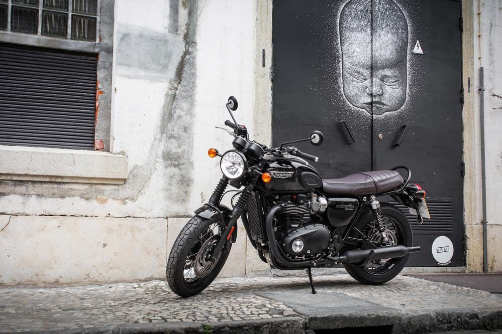 Galería de fotos de la Triumph Bonneville T120 Black