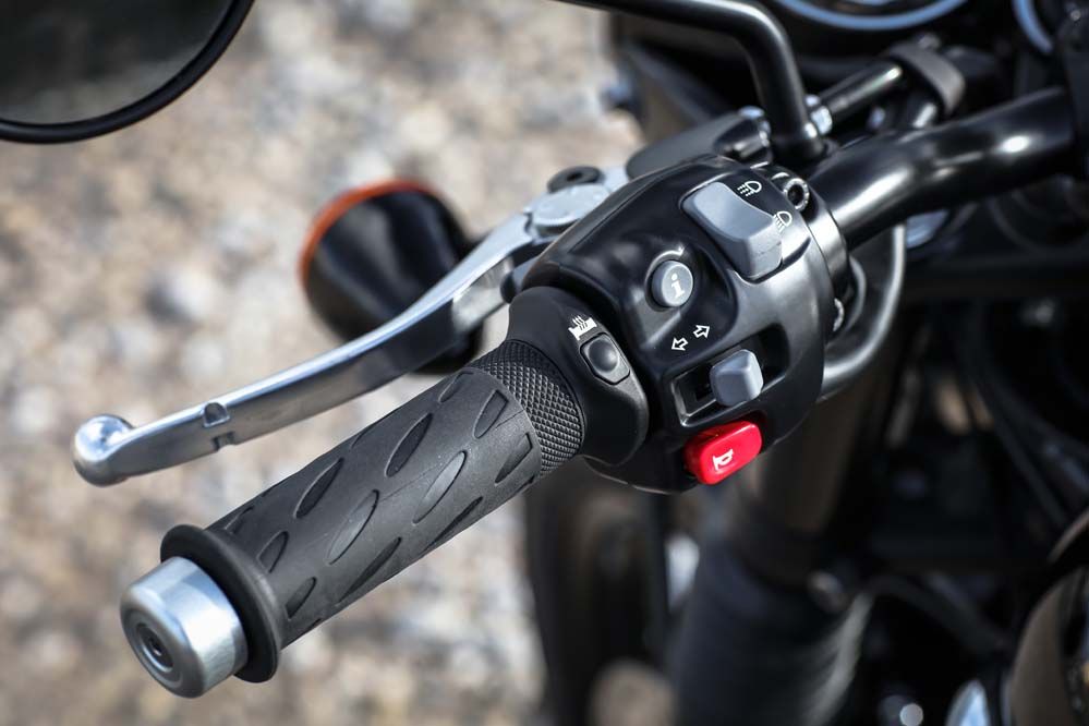Galería de fotos de la Triumph Bonneville T120 Black