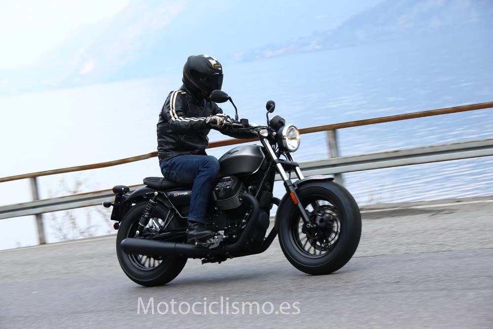 Moto Guzzi V9 Bobber y Roamer: galería de fotos