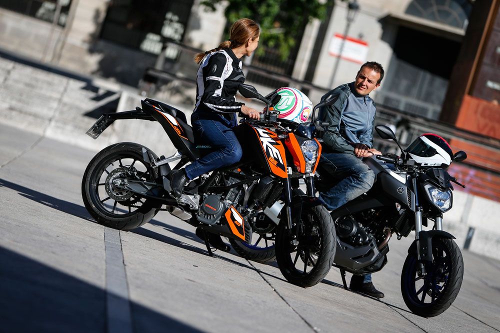 KTM 125 Duke vs Yamaha MT-125