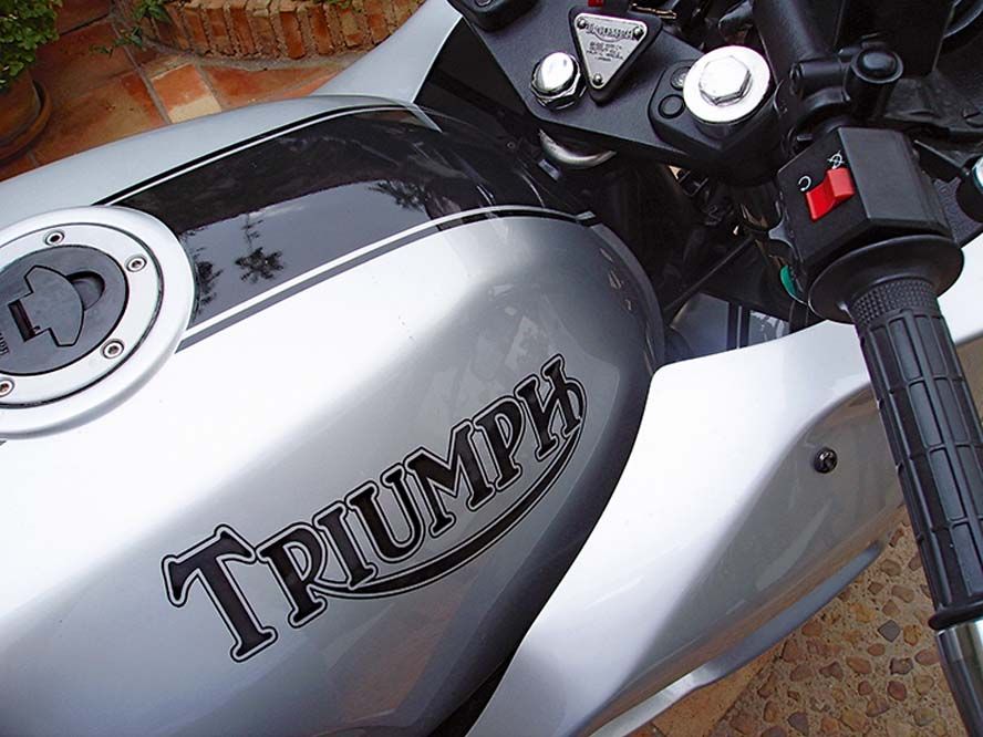 100.000 km con la Triumph Sprint 900
